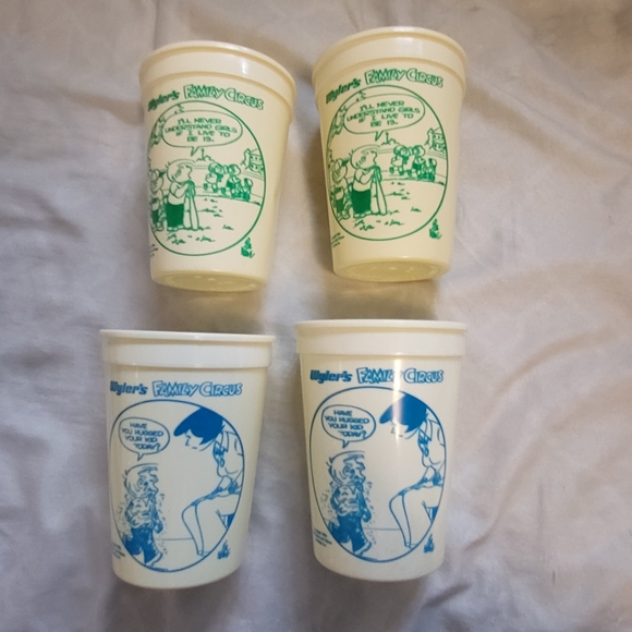 VTG Wyler's Family Circus Plastic Cups (Set of 4) - Picture 2 of 7